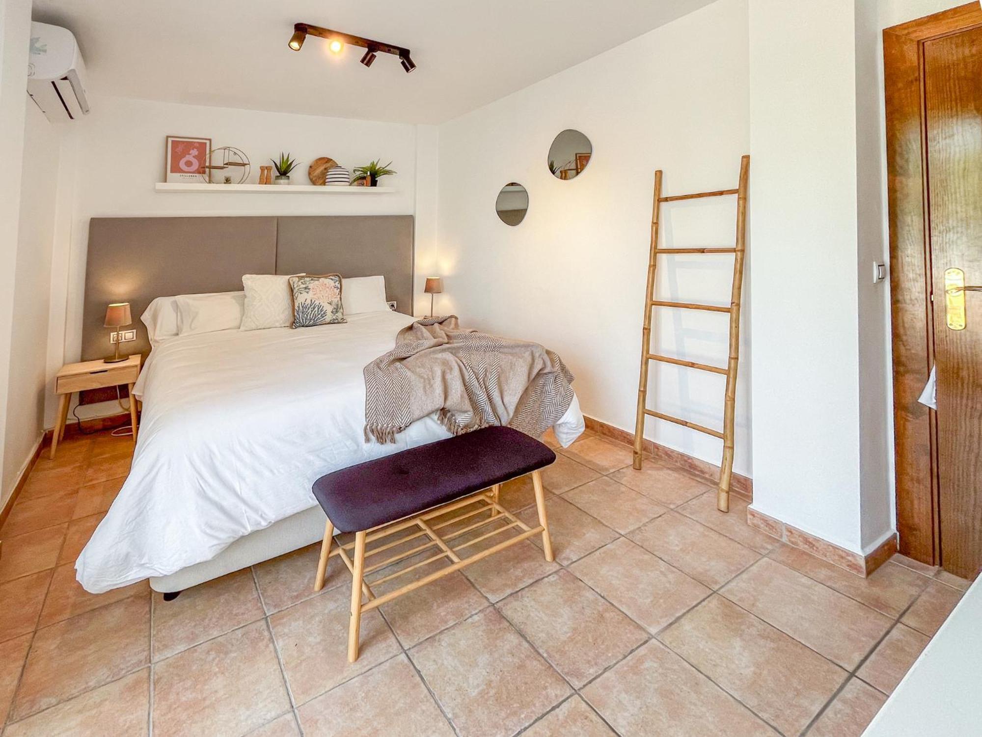 Casa Mareluz, Un Oasis Con Piscina Privada En El Mediterraneo อากีลัส ภายนอก รูปภาพ